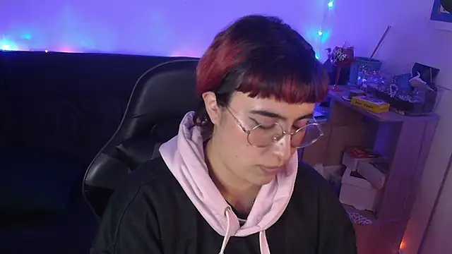 Miacatsito3 online show from 04.01.26