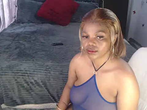 boujee01 online show from 10.31.25