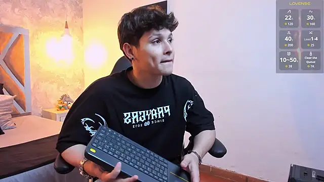 Snapshot of kraven_lust chatting on 07.11.26 kraven lust online show from 07.11.26