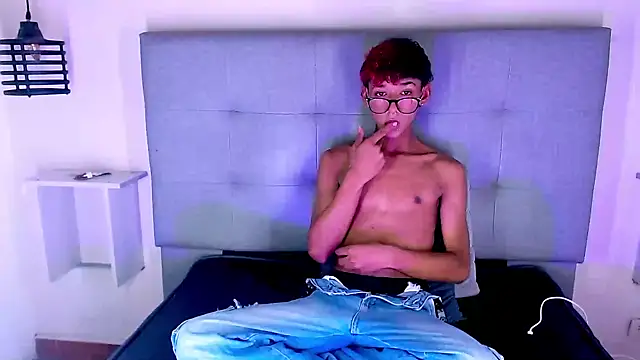 Snapshot of Billie_Turner_ chatting on 09.19.25 Billie Turner online show from 09.19.25