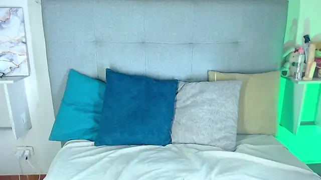 Snapshot of Billie_Turner_ chatting on 10.13.25 Billie Turner online show from 10.13.25