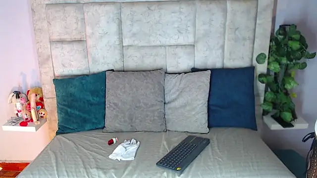 Snapshot of Billie_Turner_ chatting on 10.15.25 Billie Turner online show from 10.15.25