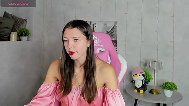 Snapshot of Amanda_Reedd chatting on 09.24.25 Amanda Reedd online show from 09.24.25