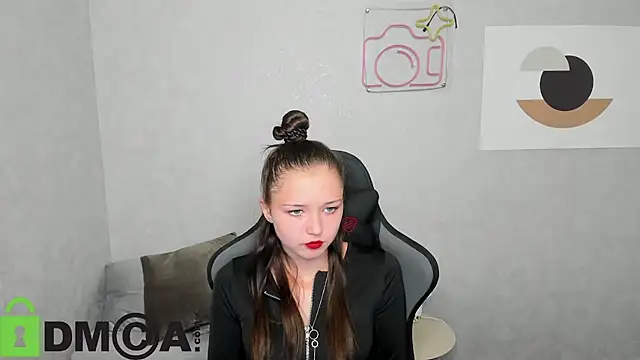 Snapshot of Amanda_Reedd chatting on 09.27.25 Amanda Reedd online show from 09.27.25