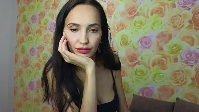 Lillian-Clark online show from 12.01.25