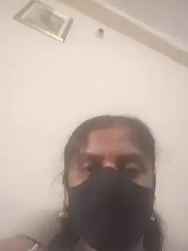 Snapshot of Sowjanya-telugu chatting on 09.26.25 Sowjanya-telugu online show from 09.26.25