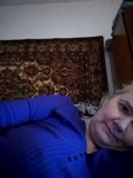 Snapshot of goodstyle chatting on 10.24.25 goodstyle online show from 10.24.25