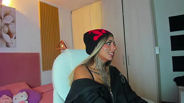 KoraRousee online show from 09.16.25