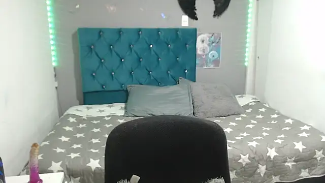 Snapshot of mia_sexgirl chatting on 05.26.26 mia sexgirl online show from 05.26.26