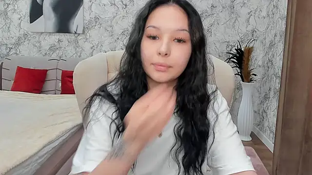 ElizabethParkk online show from 09.16.25