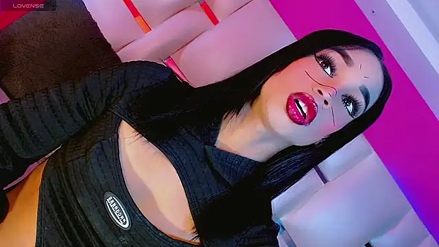 JessiscaWalker online show from 11.18.25