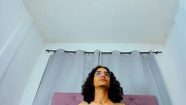 Snapshot of EthanBlackwoodd chatting on 01.10.26 EthanBlackwoodd online show from 01.10.26