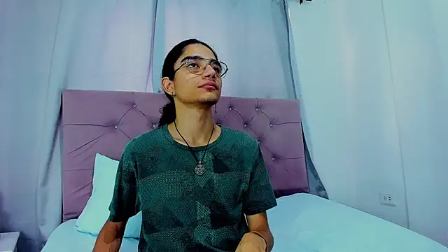 Snapshot of EthanBlackwoodd chatting on 02.02.26 EthanBlackwoodd online show from 02.02.26