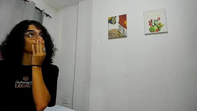 Snapshot of EthanBlackwoodd chatting on 02.04.26 EthanBlackwoodd online show from 02.04.26