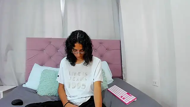 Snapshot of EthanBlackwoodd chatting on 02.16.26 EthanBlackwoodd online show from 02.16.26