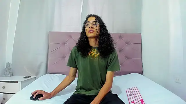 Snapshot of EthanBlackwoodd chatting on 02.27.26 EthanBlackwoodd online show from 02.27.26