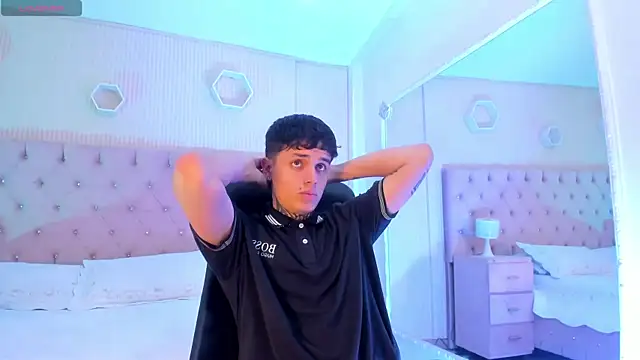 Declan-Fox online show from 10.24.25