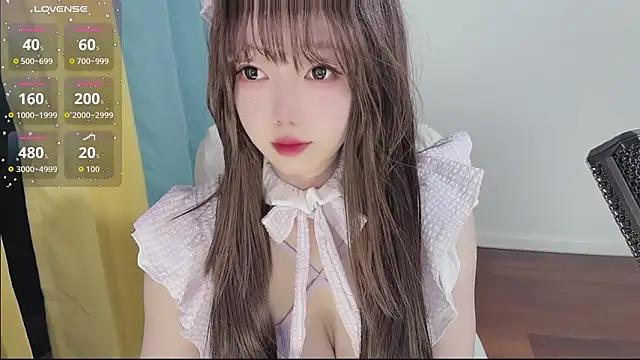 Lucky Cici online show from 02.04.26