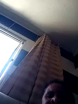 Snapshot of Rosabela04 chatting on 12.02.25 Rosabela04 online show from 12.02.25