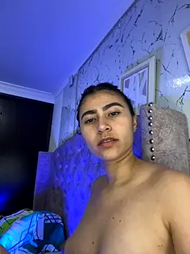 Snapshot of Isabella_Montoya chatting on 11.15.25 Isabella Montoya online show from 11.15.25