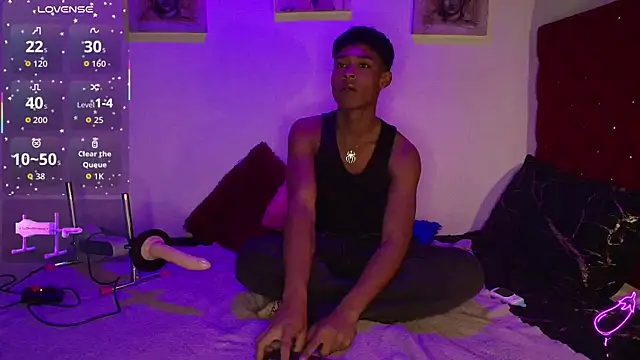 Snapshot of CoffeNaughty_nom chatting on 09.27.25 CoffeNaughty nom online show from 09.27.25