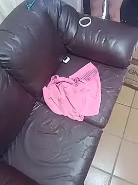 Snapshot of Cachorrinha2025 chatting on 11.28.25 Cachorrinha2025 online show from 11.28.25