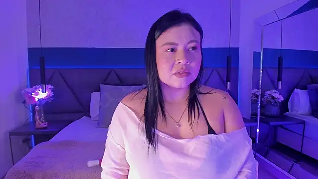 Snapshot of Amber_Santana chatting on 06.19.26 Amber Santana online show from 06.19.26