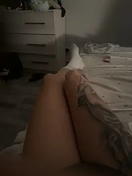 Snapshot of pussyhotdoll chatting on 10.02.25 pussyhotdoll online show from 10.02.25