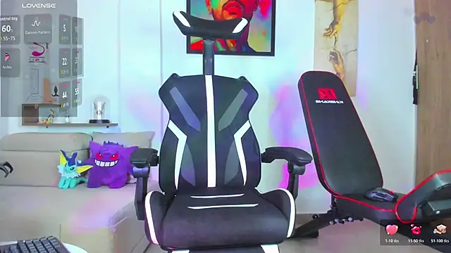 Snapshot of JordanRossie chatting on 11.21.25 JordanRossie online show from 11.21.25