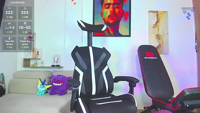 Snapshot of JordanRossie chatting on 11.25.25 JordanRossie online show from 11.25.25