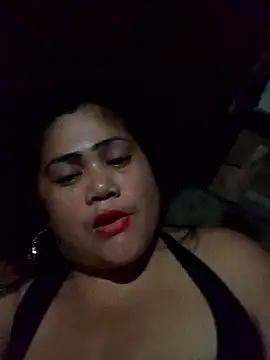 Snapshot of slutty_pinay12 chatting on 12.22.25 slutty pinay12 online show from 12.22.25