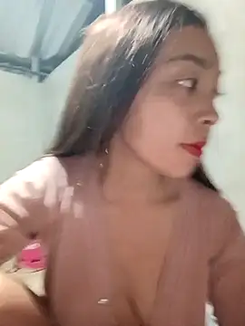 Snapshot of -Miu-98 chatting on 10.31.25 -Miu-98 online show from 10.31.25