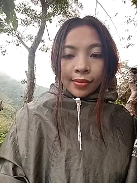 Snapshot of -Miu-98 chatting on 11.13.25 -Miu-98 online show from 11.13.25