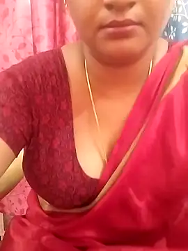 Snapshot of Tamil_Kayal_kutty chatting on 09.13.25 Tamil Kayal kutty online show from 09.13.25