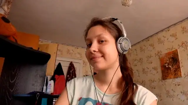 Snapshot of QutieDaSweet chatting on 09.19.25 QutieDaSweet online show from 09.19.25