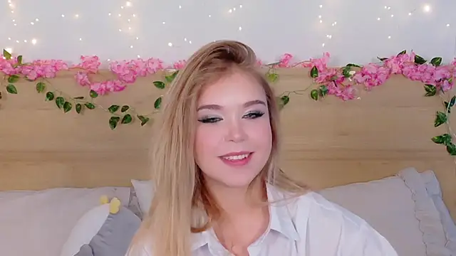 Lilith Bonheur online show from 11.02.25