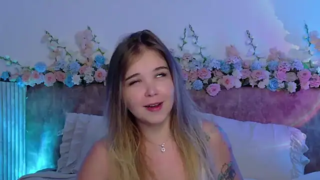 Lilith Bonheur online show from 03.18.26