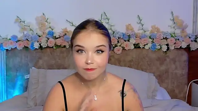 Lilith Bonheur online show from 03.20.26