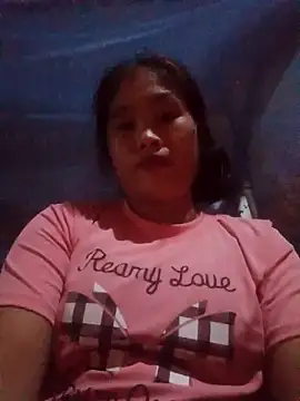 Snapshot of Luyen004 chatting on 09.18.25 Luyen004 online show from 09.18.25