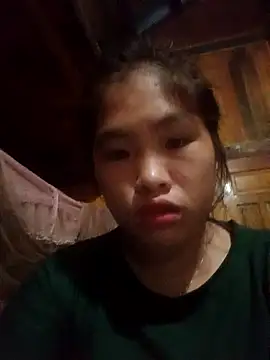 Snapshot of Luyen004 chatting on 09.25.25 Luyen004 online show from 09.25.25