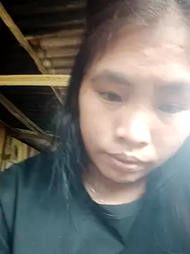 Snapshot of Luyen004 chatting on 09.27.25 Luyen004 online show from 09.27.25