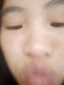 Snapshot of Luyen004 chatting on 09.29.25 Luyen004 online show from 09.29.25