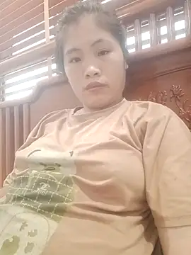 Snapshot of Luyen004 chatting on 10.14.25 Luyen004 online show from 10.14.25