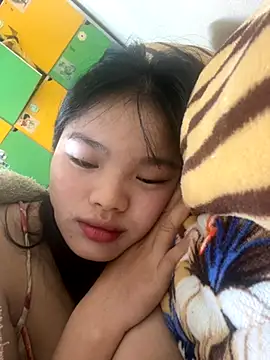 Snapshot of Han20252 chatting on 10.18.25 Han20252 online show from 10.18.25