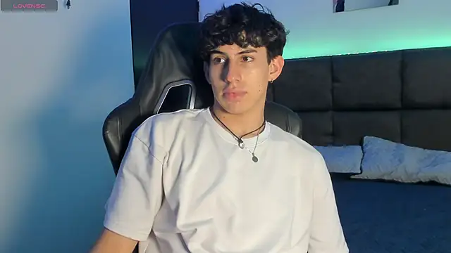 Aaron Spencer13 online show from 10.16.25