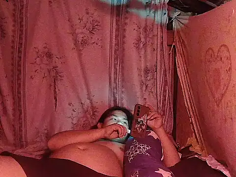 Snapshot of Huntrix2025 chatting on 06.12.26 Huntrix2025 online show from 06.12.26