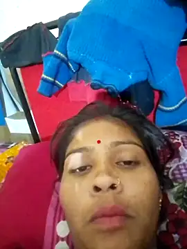 Snapshot of Sort_xr12 chatting on 10.30.25 Sort xr12 online show from 10.30.25