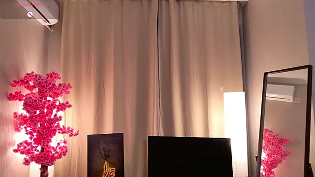 Flirty lee online show from 11.11.25