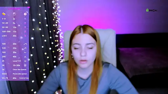 Snapshot of red__dizzy chatting on 10.30.25 red dizzy online show from 10.30.25