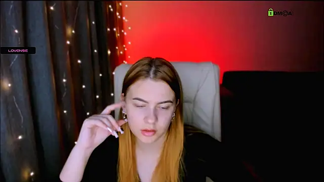 Snapshot of red__dizzy chatting on 11.13.25 red dizzy online show from 11.13.25